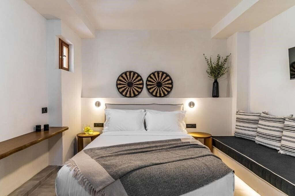 Отель Amer Suites 3*