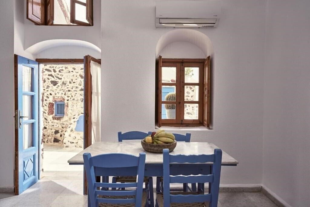Изображение Amphitheater Cave Houses 3*
