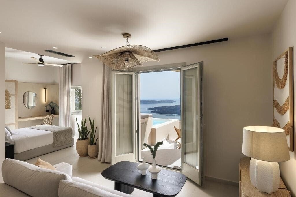 Отель Morfes House 3*