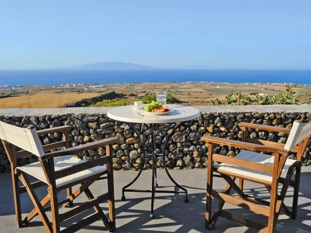 Отель Oia’S Retreat 3*