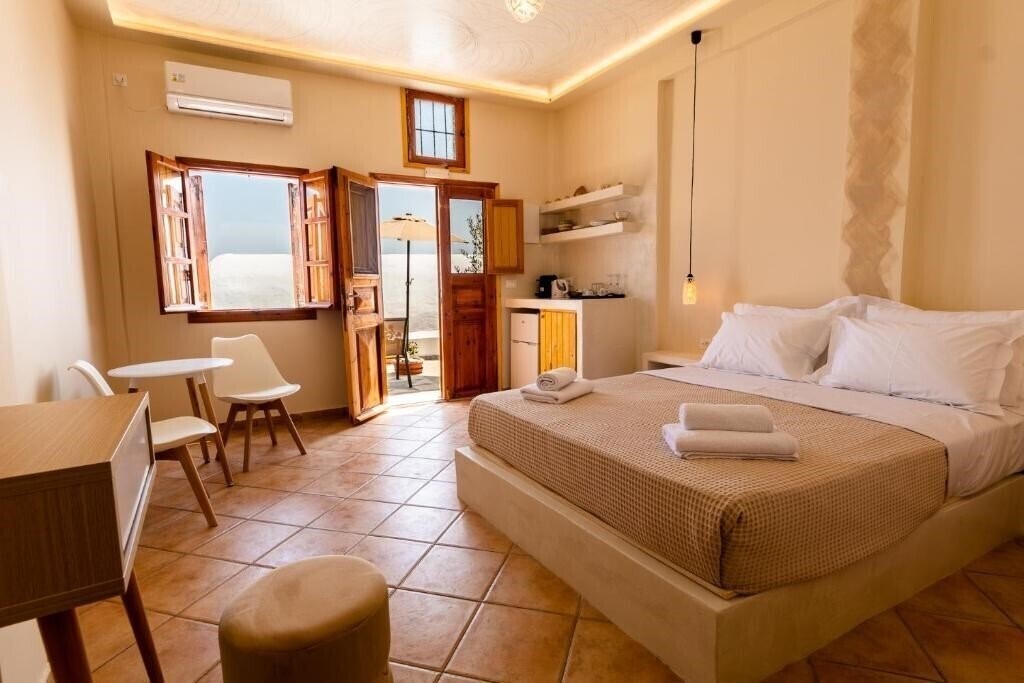 Фото Ostria Studios 3*