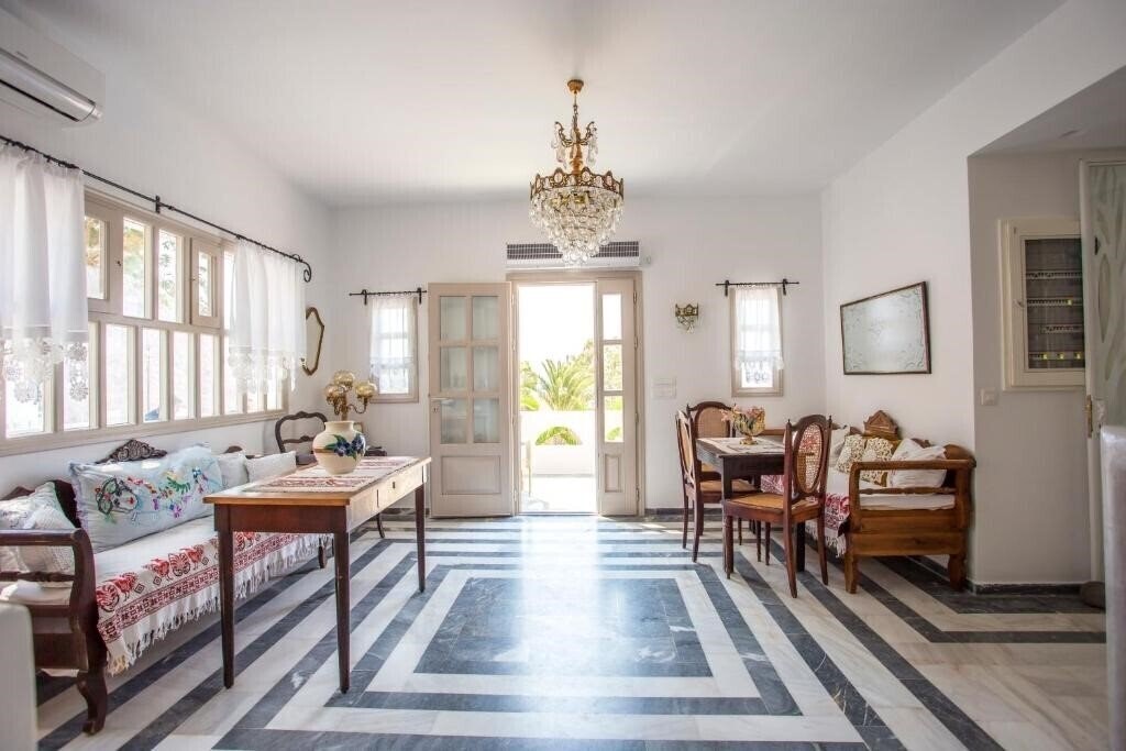 Изображение Theartemis Perissa Hotel 3*