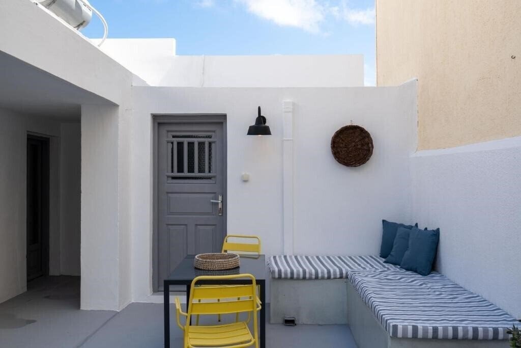 Картинка Tholos Villa Oia Santorini 3*