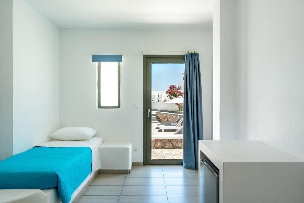 Готель Omiros Hotel 4*