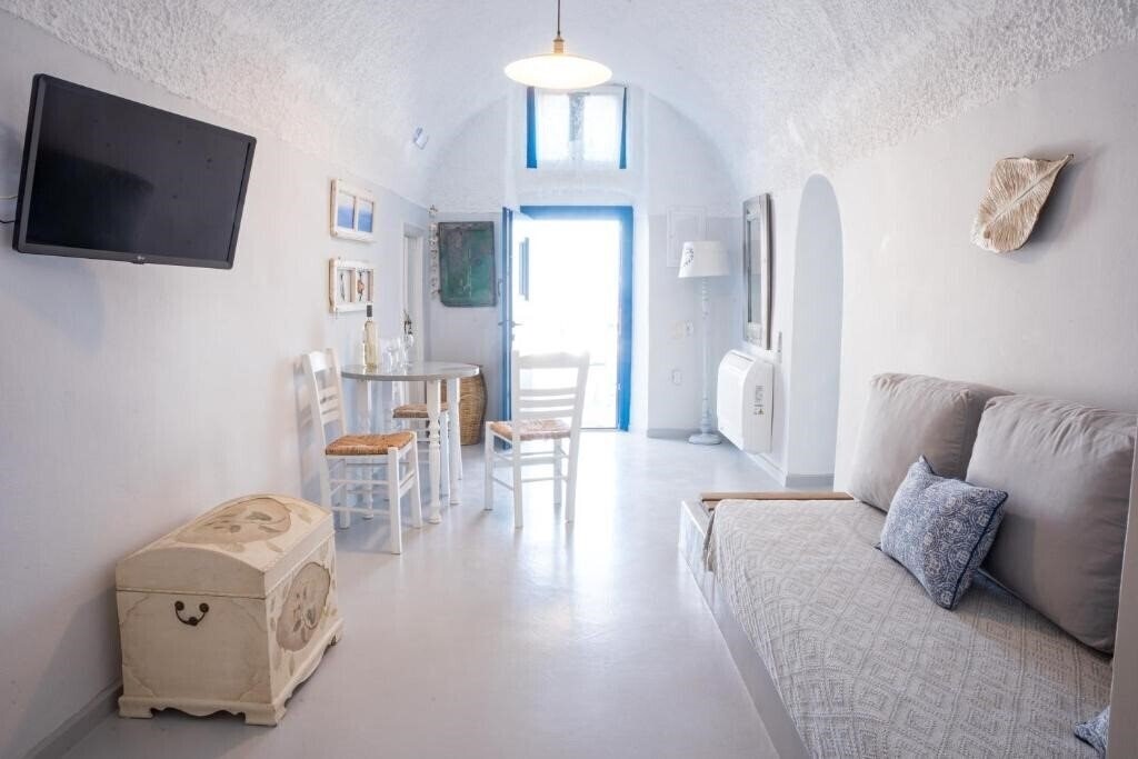 Картинка Joy House 3*
