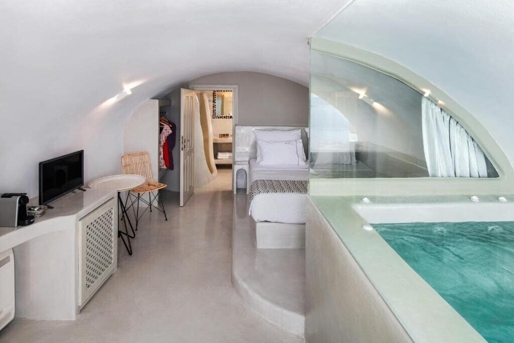 Изображение Kaleidoscope Oia Suites 3*