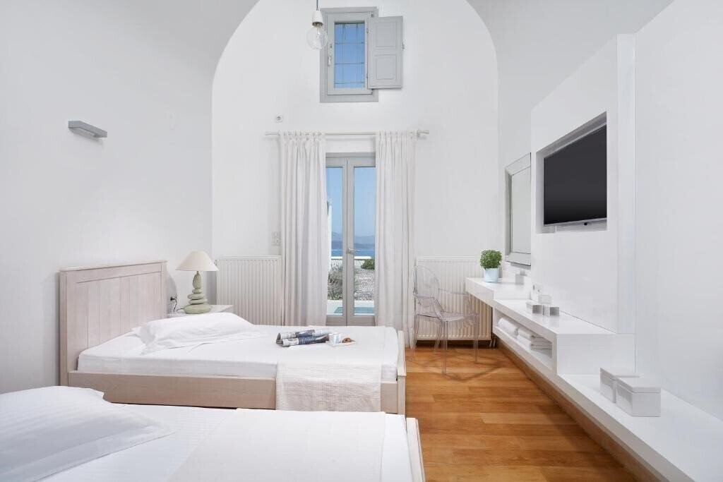 Фото Akrotiri Private Residence Santorini 4*
