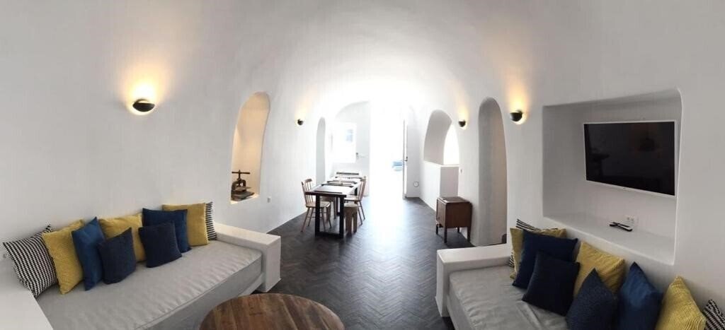 Фотографія Altana Cliffside Villas 4*
