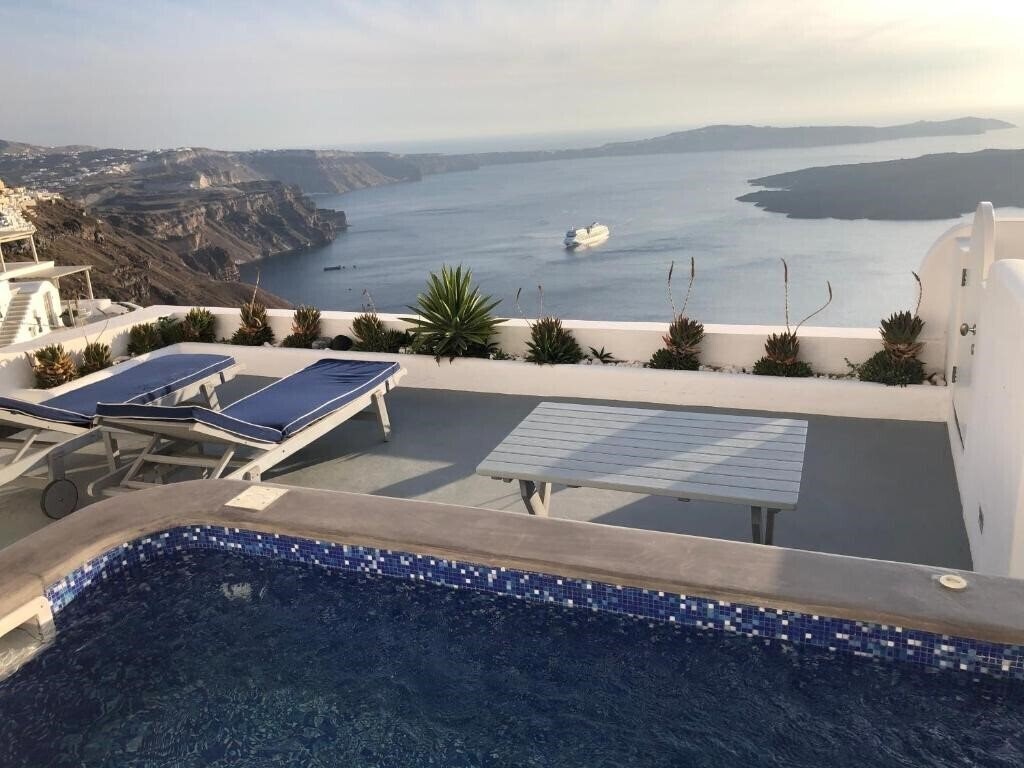 Зображення Altana Cliffside Villas 4*
