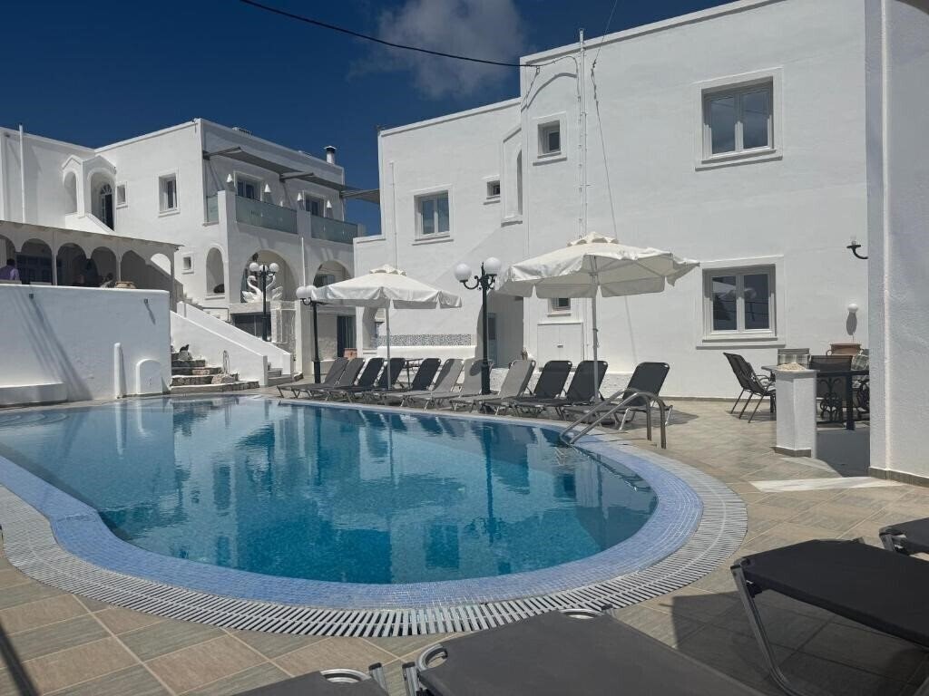 Отель Hellas Hotel 2*