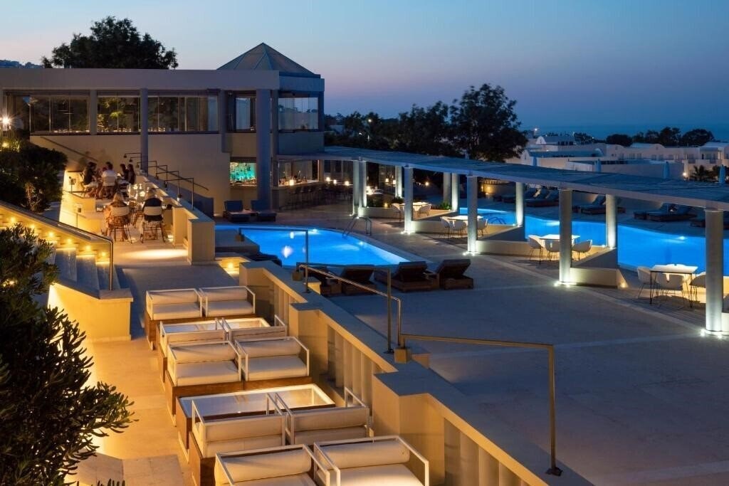 Фотография The Majestic Hotel Santorini 5*