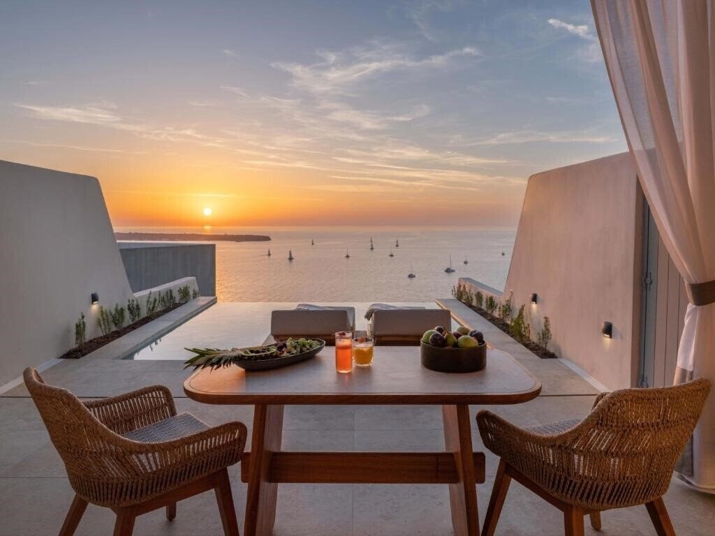 Отель Santo Mine Oia Suites 5*