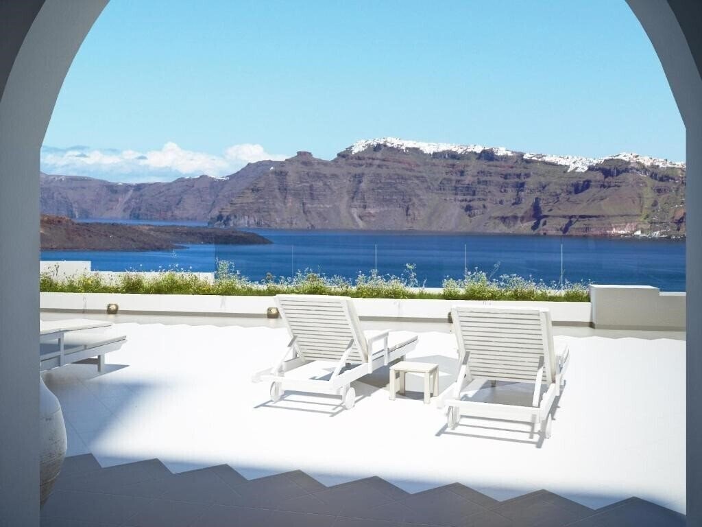 Фото Acrothea Suites & Villas 4*