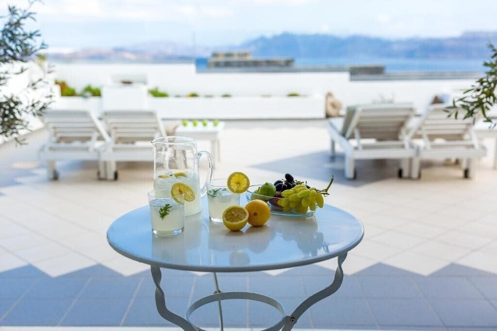 Фотография Acrothea Suites & Villas 4*