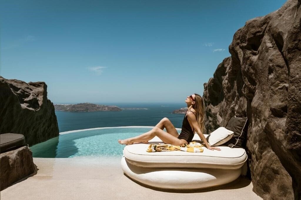 Изображение One of One Hotel 5*