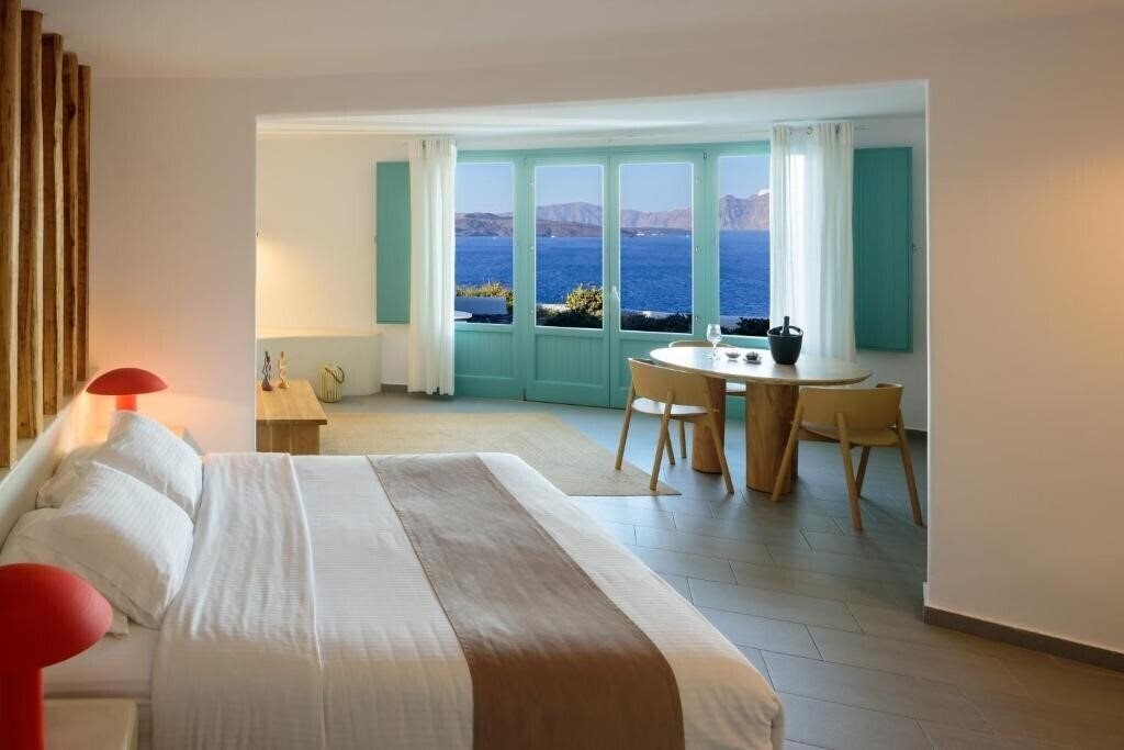 Фотография Neptune Luxury SPA Suites 5*