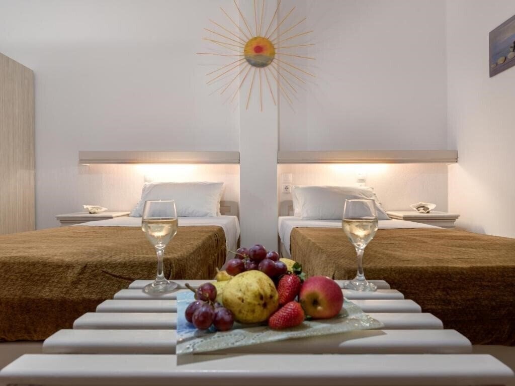 Фотографія Kamarela Studios 3*