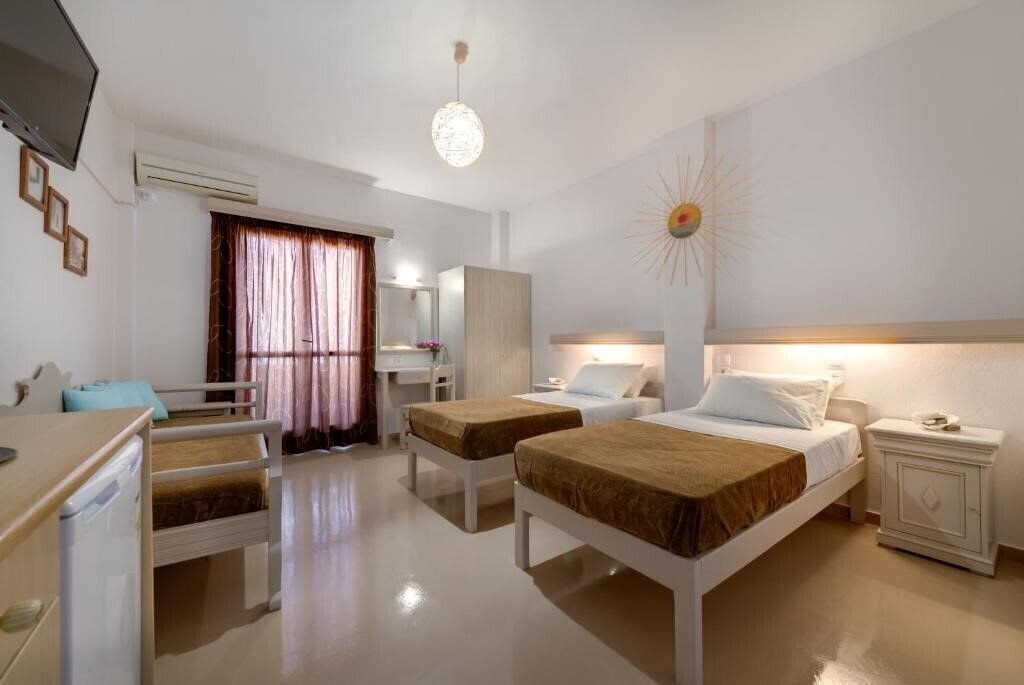 Фото Kamarela Studios 3*