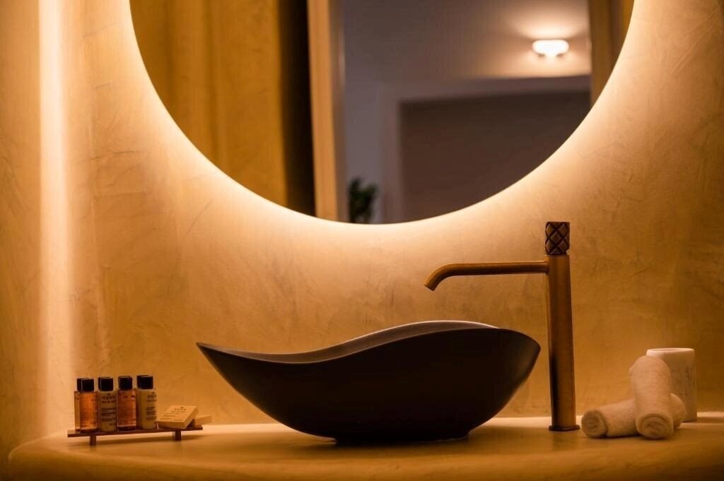 Фотографія La Madeleine Oia Boutique 4*