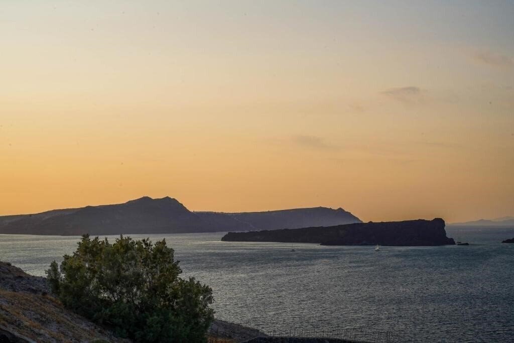 Изображение The Noverian Bios Caldera Sunset Suites 5*