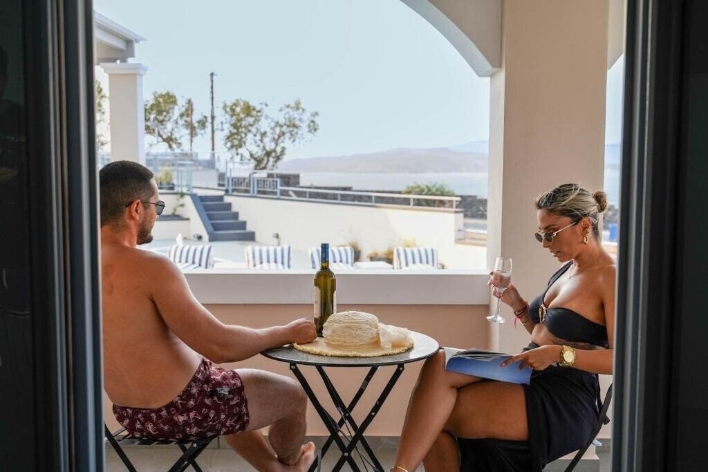Картинка The Noverian Bios Caldera Sunset Suites 5*