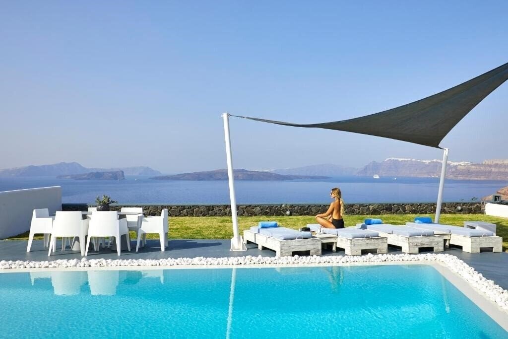 Готель Santorini Princess Presidential Suites 5*