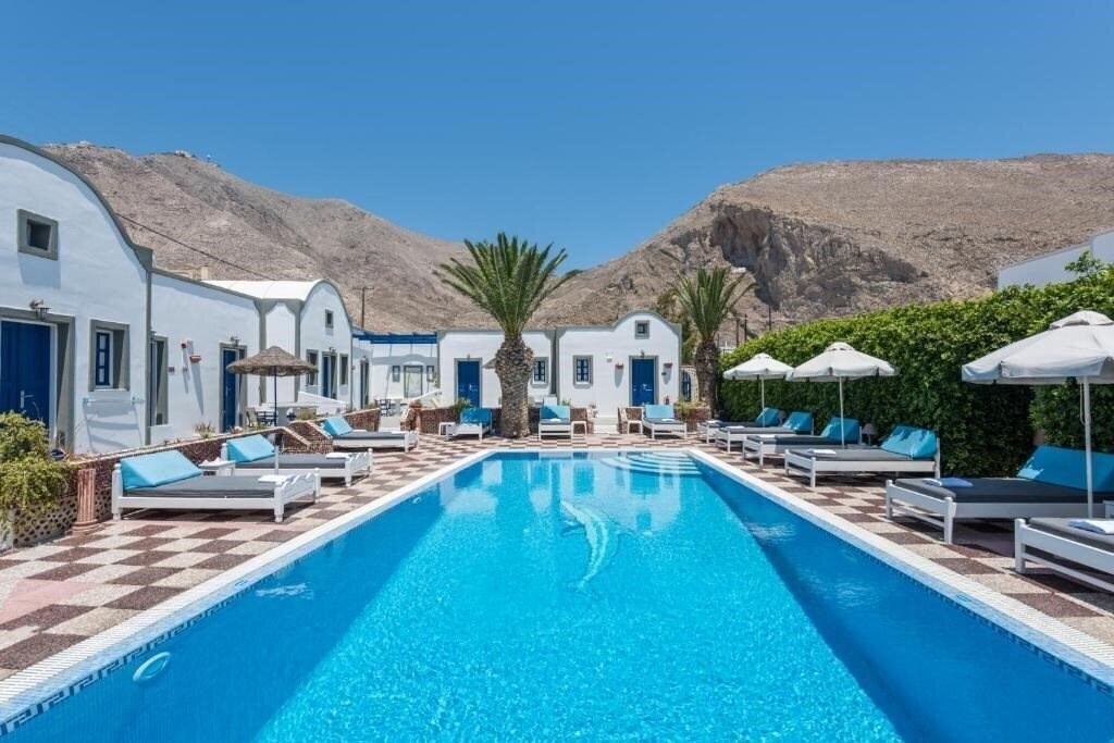 Готель Anezina Villas 3*