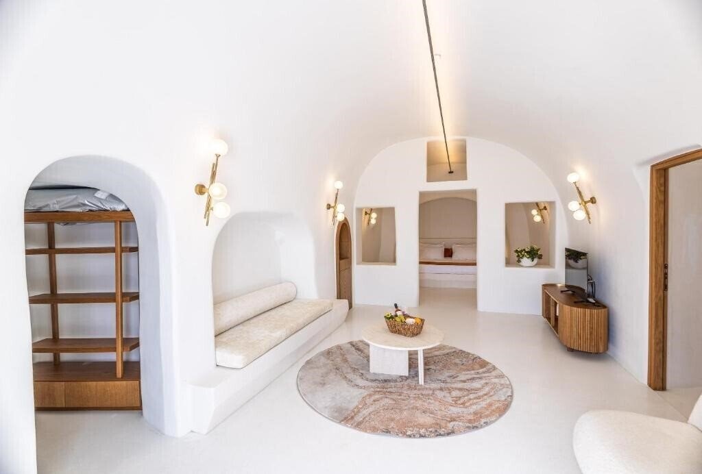 Фото VIP Suites Oia 3*