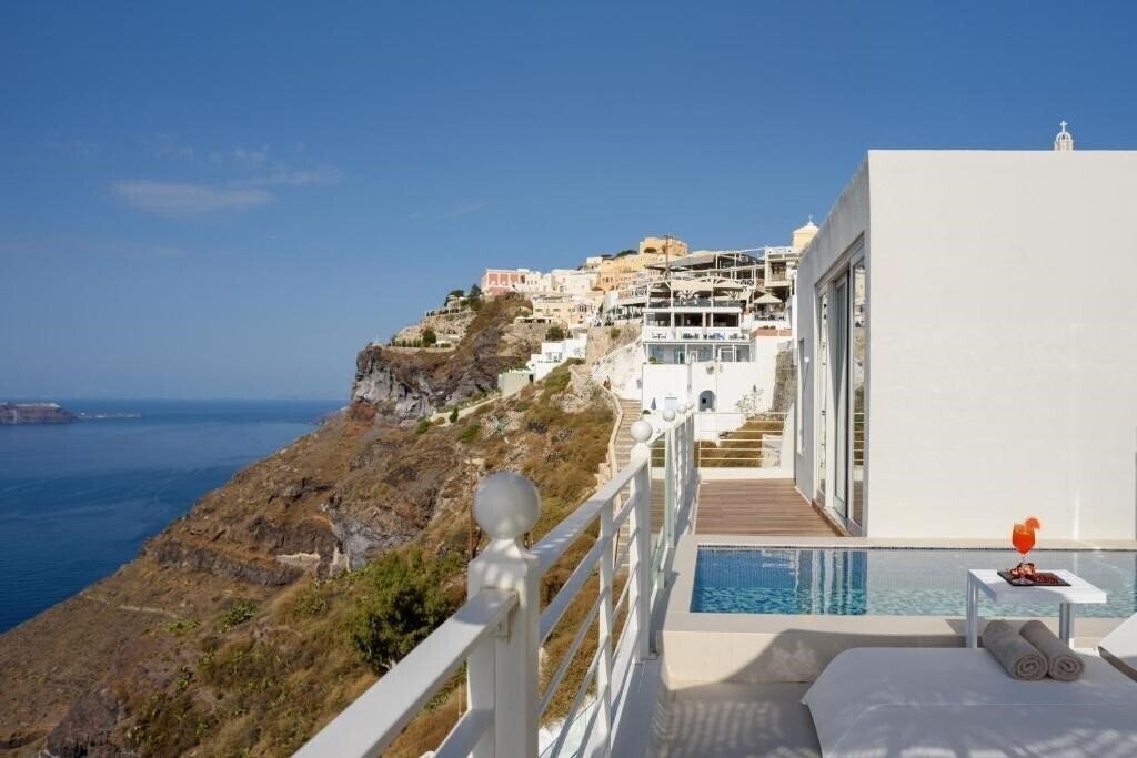 Фотографія Nefeles Luxury Suites 4*