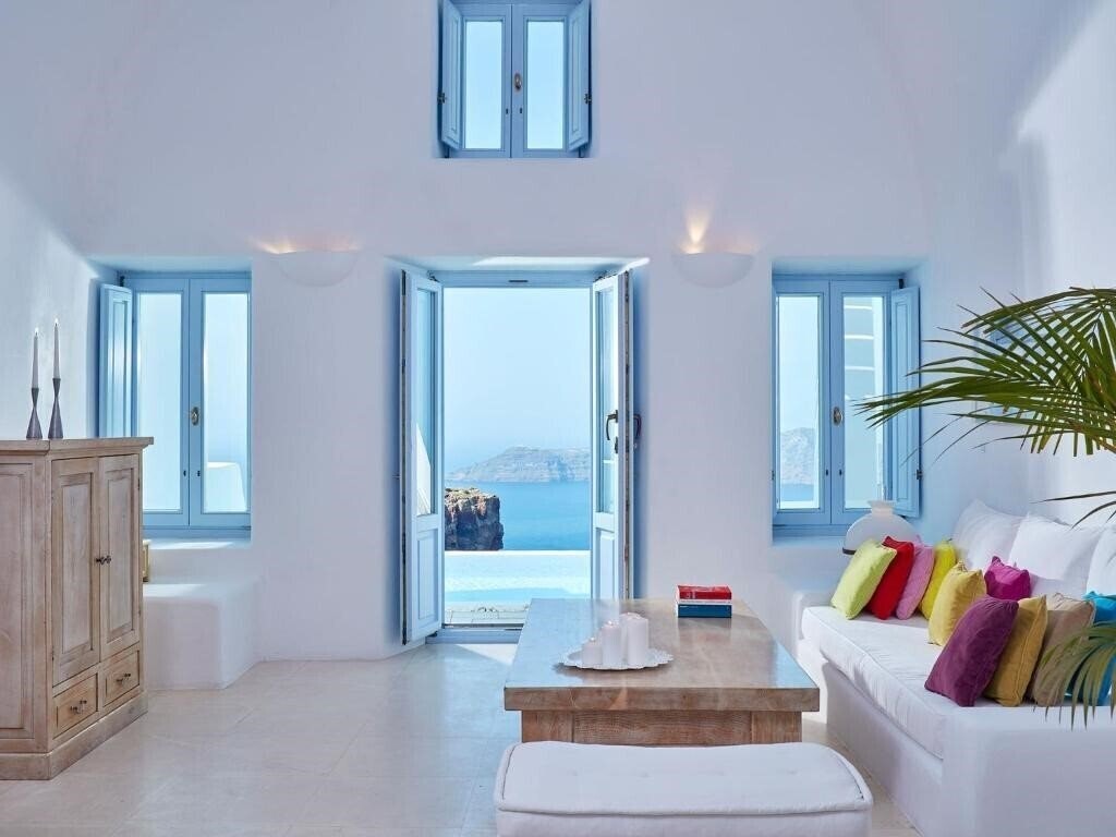 Отель Astra Suites Hotel 5*