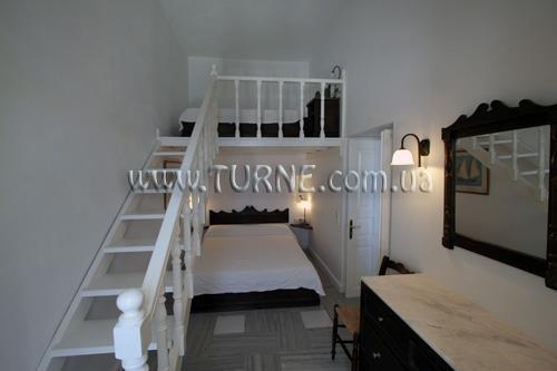 Готель Cori Rigas Suites 4*
