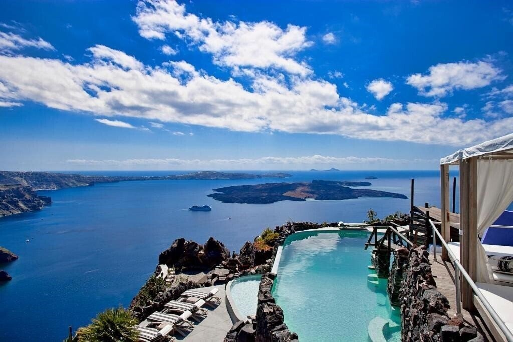 Готель Honeymoon Petra Villas 4*