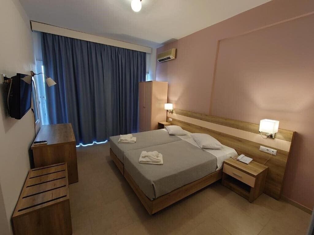Отель Ifigeneia Hotel 2*