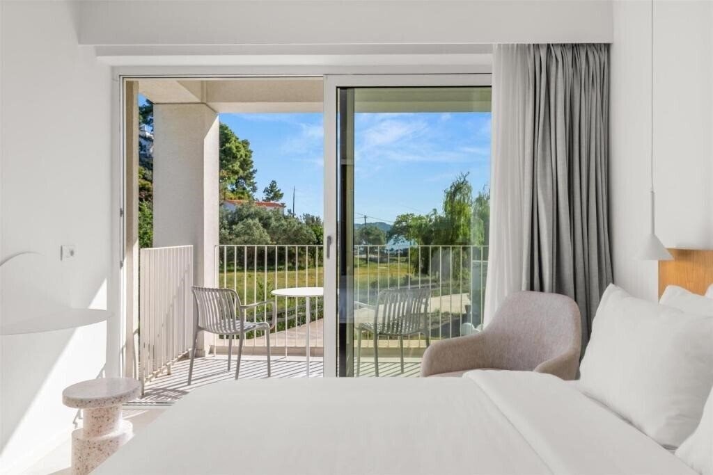 Фото Radisson Resort Plaza Skiathos 4*