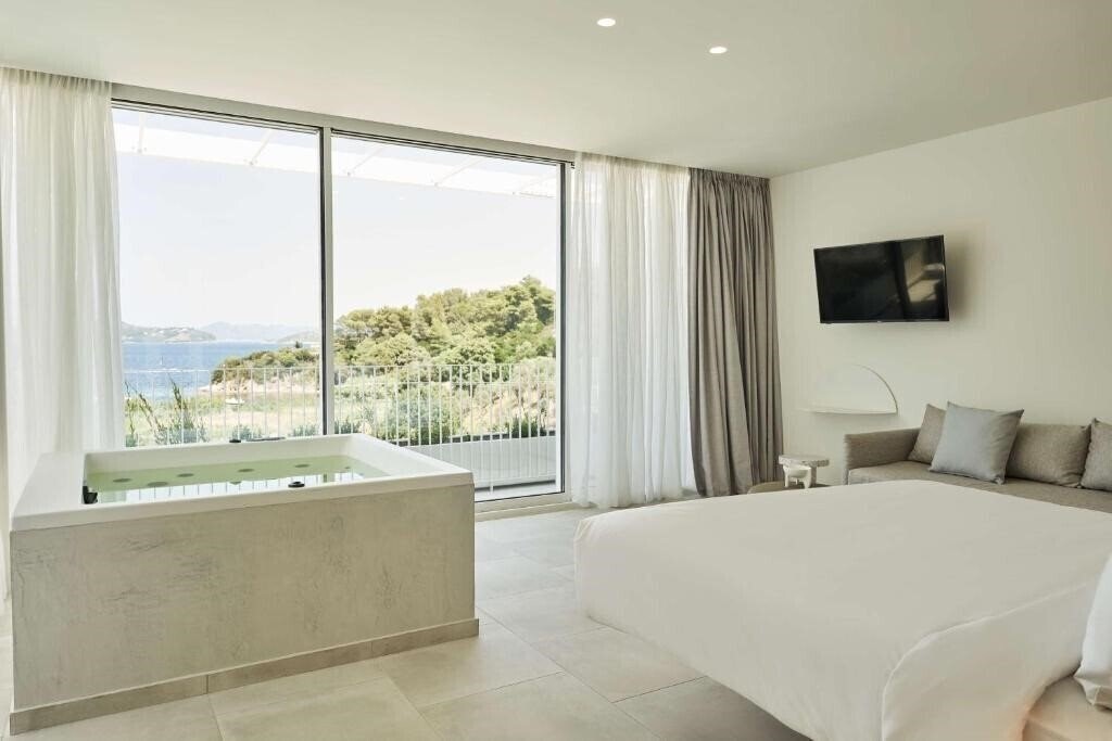 Картинка Radisson Resort Plaza Skiathos 4*