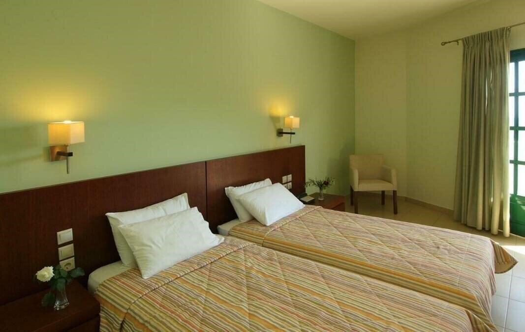 Зображення Skiathos Club Hotel & Suites 4*
