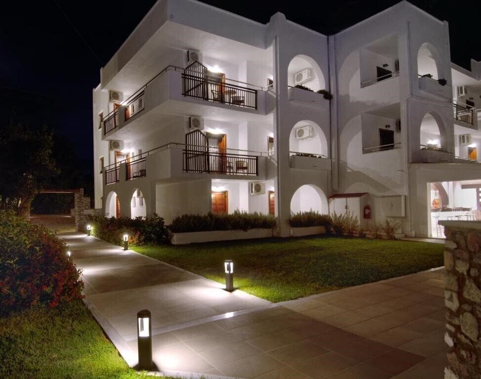 Картинка Hotel Korali 3*