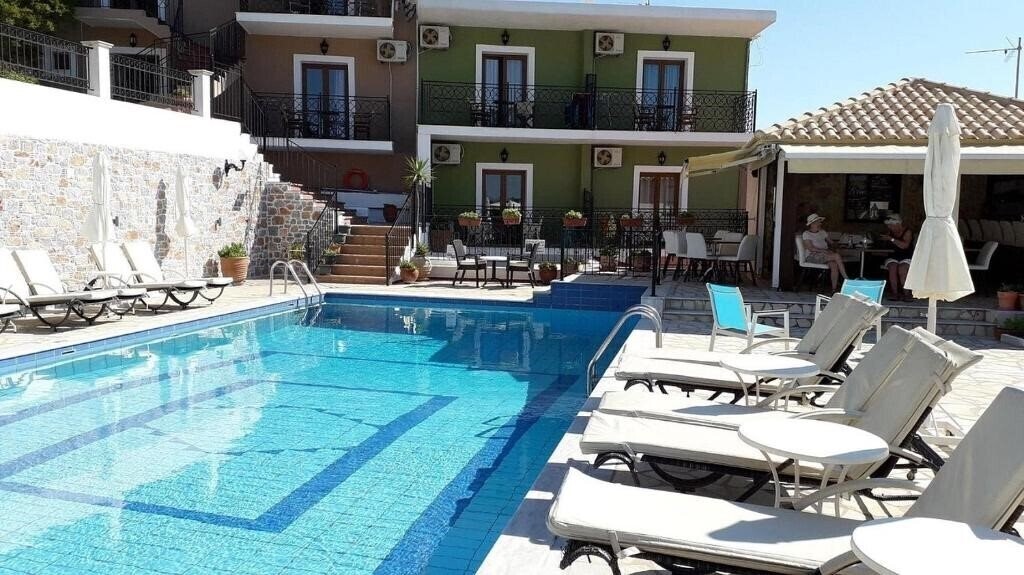 Фото Fiorella Apartments 3*