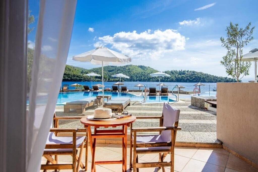 Готель Blue Suites Hotel 3*