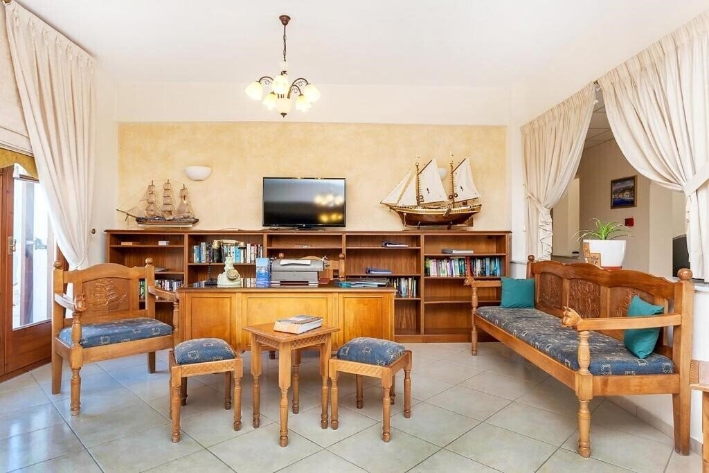 Фото Aeolos Hotel 4*