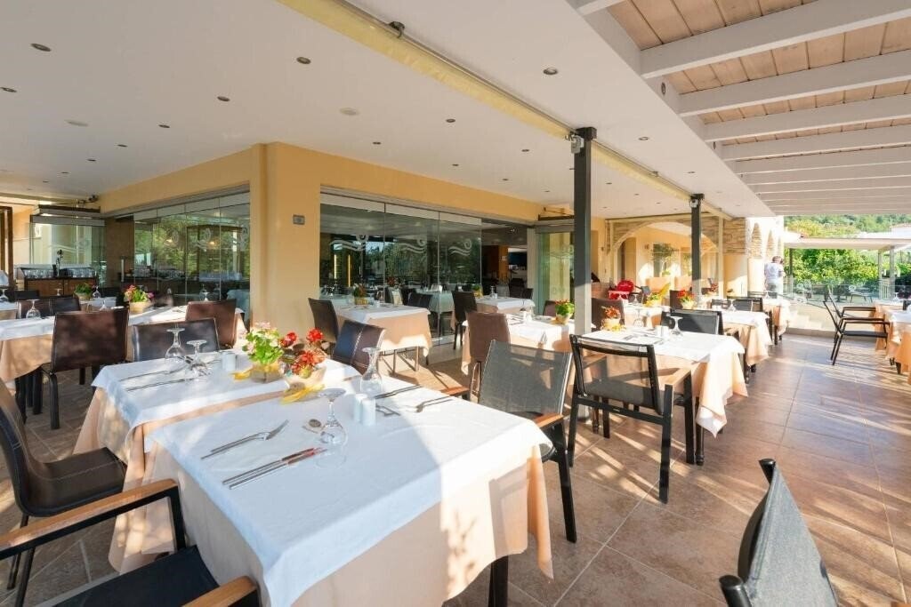 Зображення Atrium Hotel (Potos) 4*
