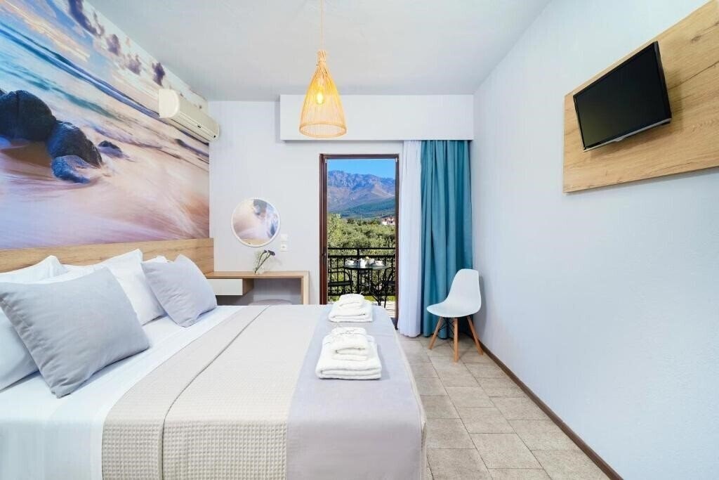 Фотографія Nefeli Hotel 2*