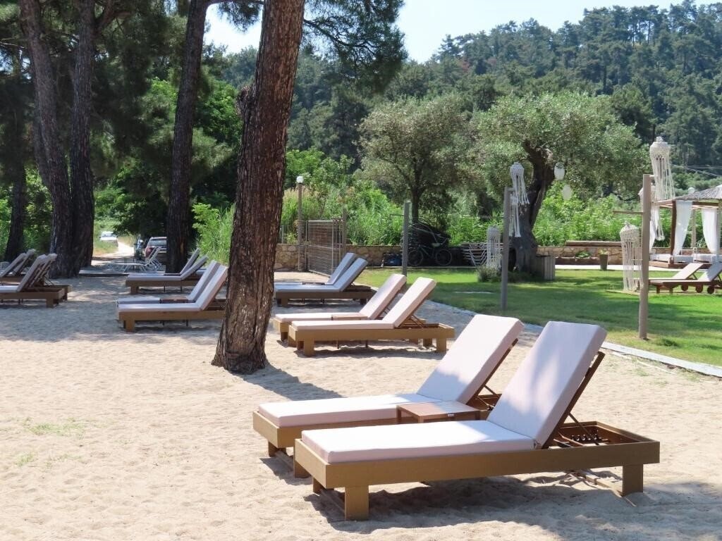Фото Aroma Beach Bungalows 2*