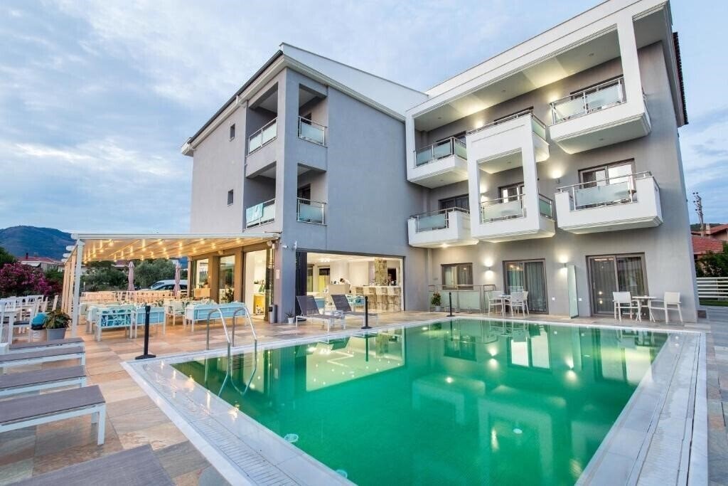 Отель Patiras Deluxe B & B Boutique 1*