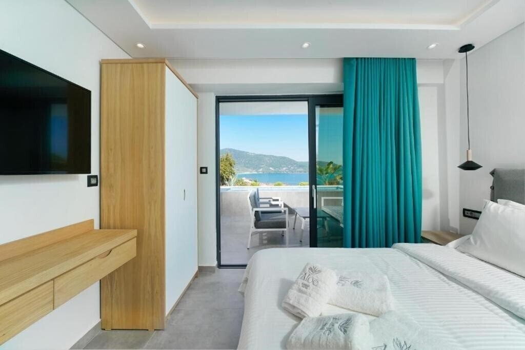 Отель Aloe Hotel 3*
