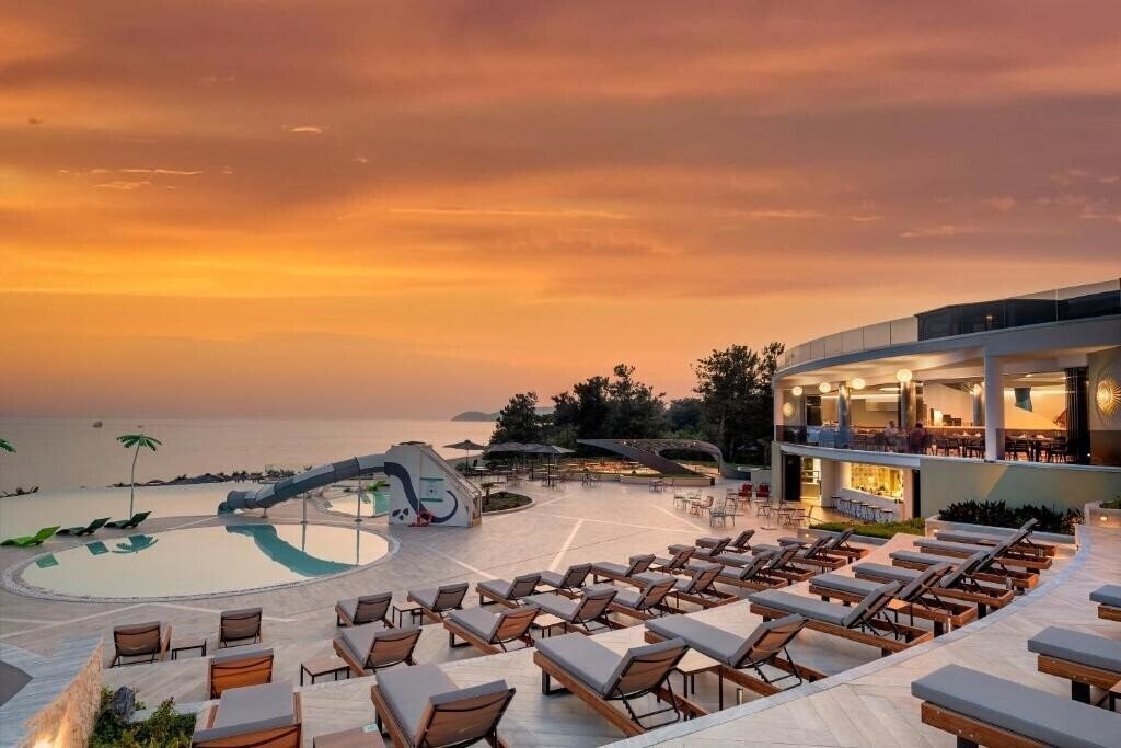 Изображение Alexandra Elegance Bridging Generations 4*