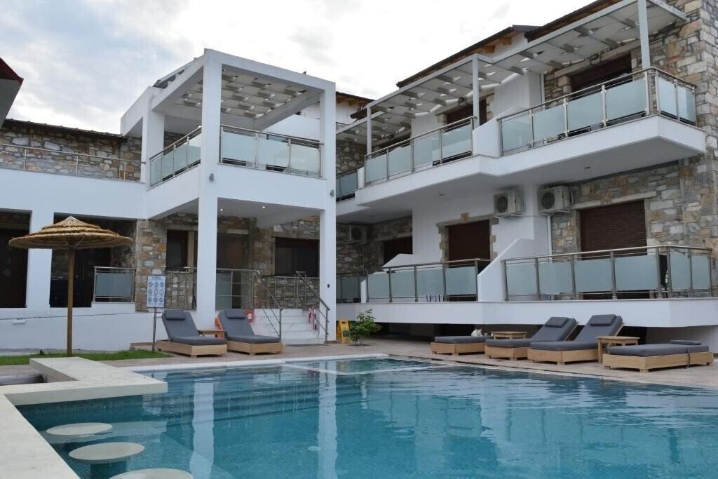 Готель Dioscuri Luxury Apartments 3*