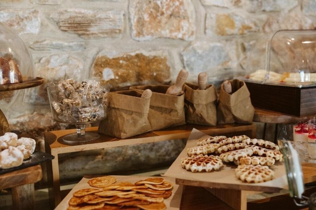 Фотографія Nikoleta Luxury Villa 4*