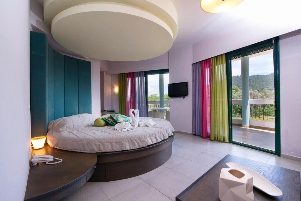 Зображення Ocean Beach Hotel 4*