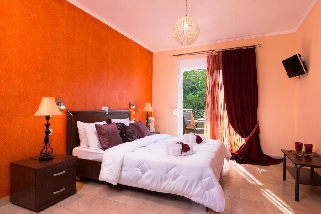 Фото Villa Irida 3*